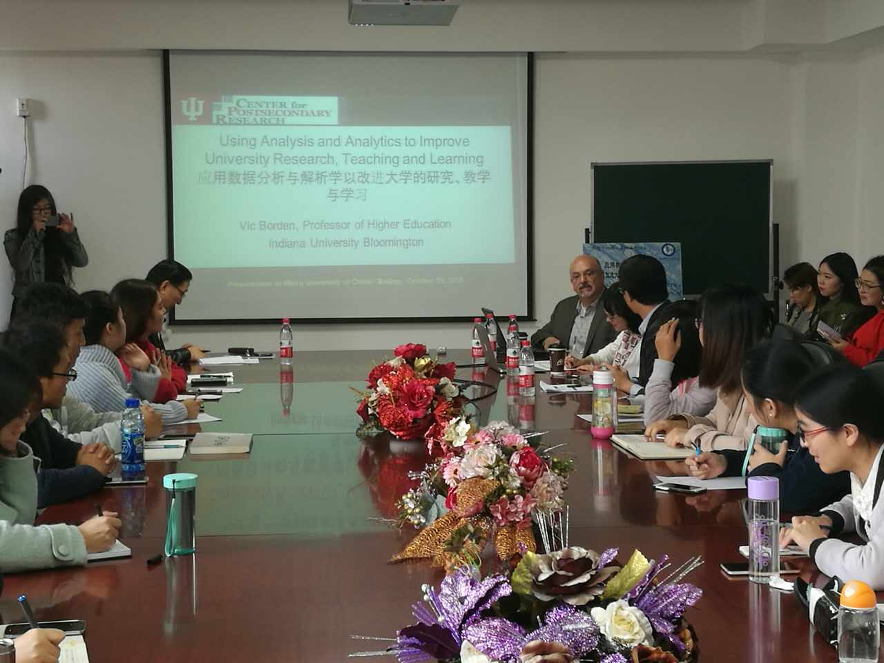 1477466181812055135.jpg H: 学术交流 国外学者讲座61025 白华导师 Borden教授照片78.jpg